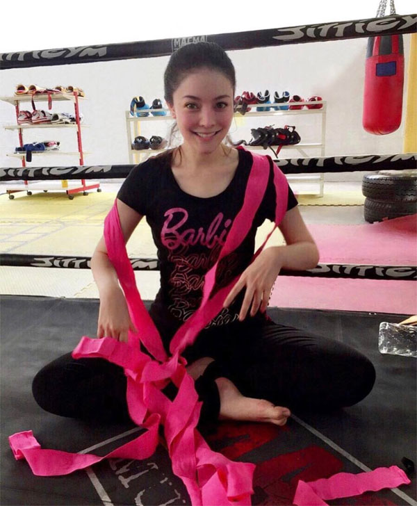 Nữ cơ trưởng Thái Lan xinh như hoa hậu, vóc dáng chuẩn nhờ đam mê bộ môn quý tộc-7