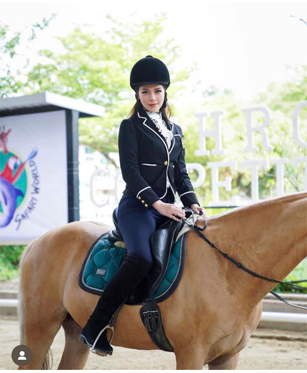 Nữ cơ trưởng Thái Lan xinh như hoa hậu, vóc dáng chuẩn nhờ đam mê bộ môn quý tộc-8