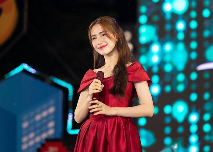 Cuộc sống của Hòa Minzy sau chia tay bạn trai thiếu gia-3