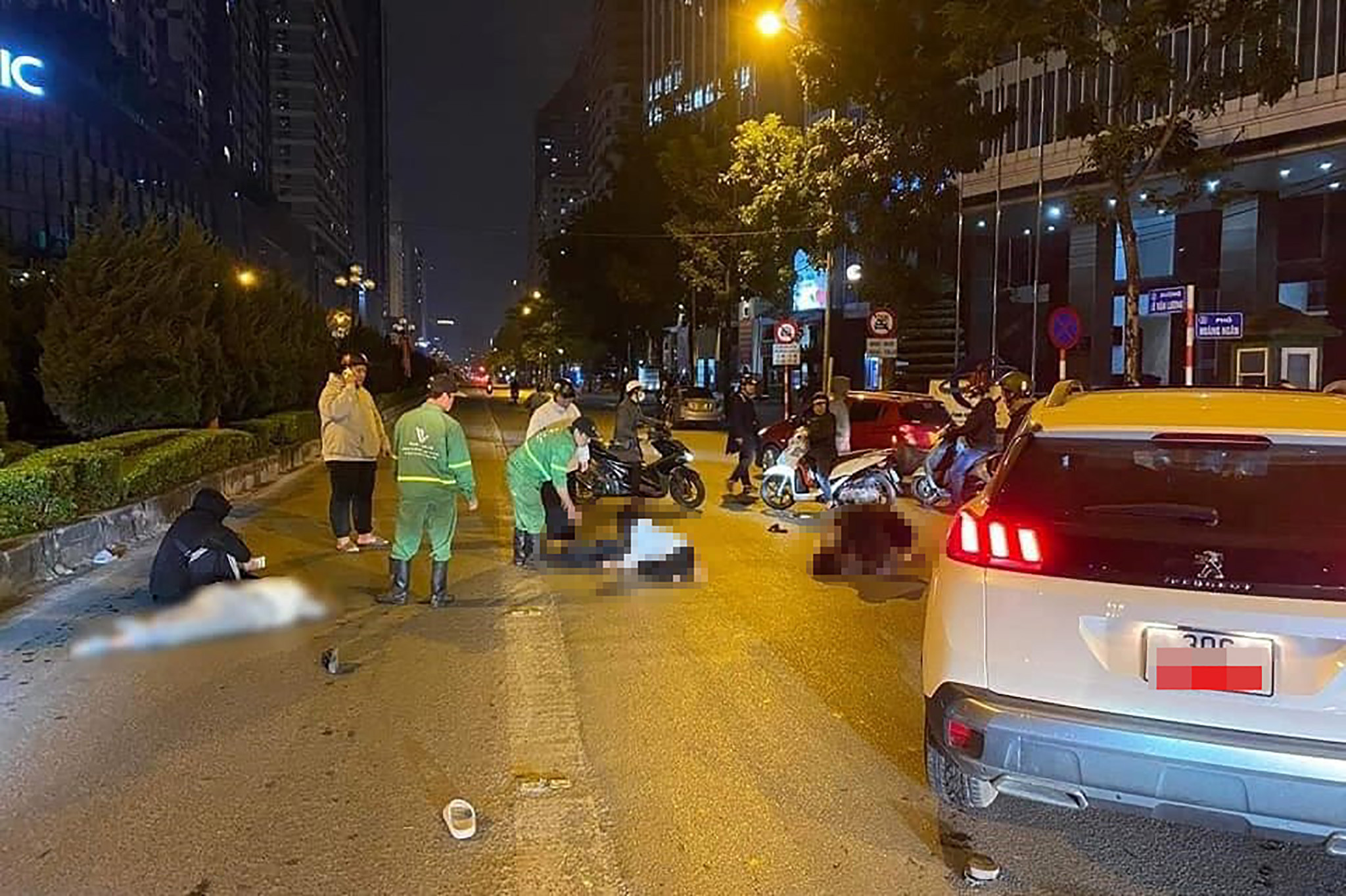 Nữ tài xế đâm nhiều người đi bộ trong đêm ở Hà Nội-1