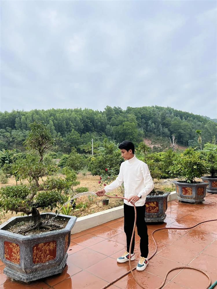 Mạc Văn Khoa khoe về quê, netizen chỉ săm soi biệt phủ bạc tỷ-1