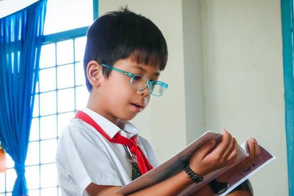 Cô nhóc từng đóng quảng cáo Tết nổi tiếng 6 năm trước: Vẫn xinh, vẫn hot mà học cũng rất giỏi-11