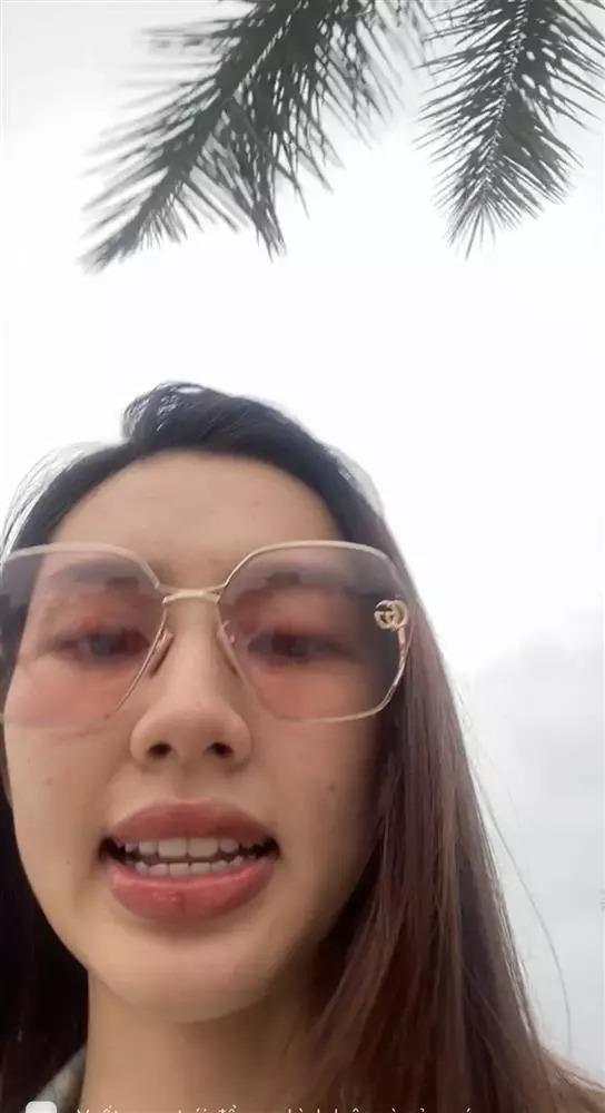 Thùy Tiên mặt mộc ra ngoài, đến người thân cận cũng không nhận ra-10