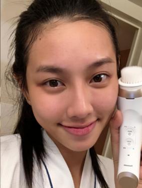 Thùy Tiên mặt mộc ra ngoài, đến người thân cận cũng không nhận ra-13