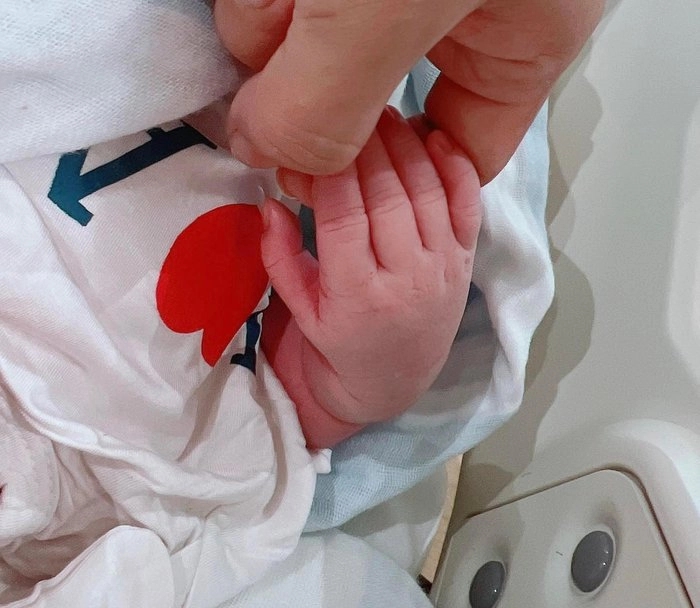 Hồ Bích Trâm hạnh phúc chào đón con đầu lòng-1