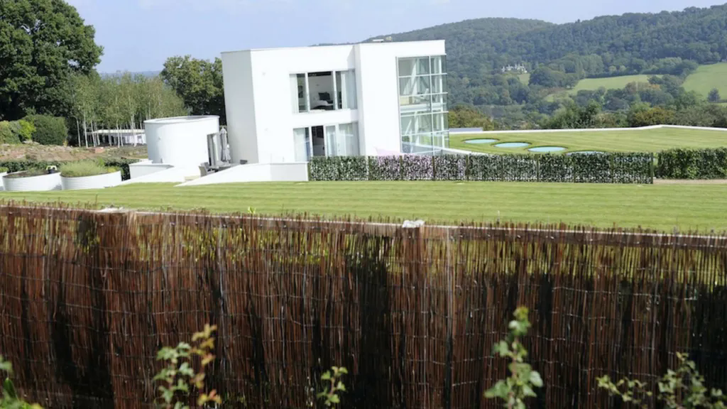 10 ngôi nhà đắt nhất của các cầu thủ bóng đá-3