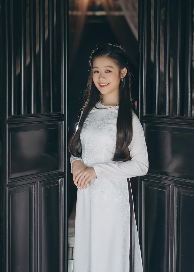 Cô nhóc từng đóng quảng cáo Tết nổi tiếng 6 năm trước: Vẫn xinh, vẫn hot mà học cũng rất giỏi-3