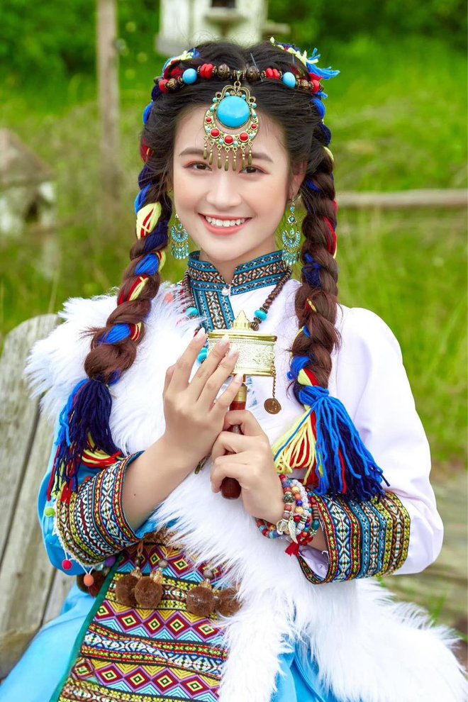 Cô nhóc từng đóng quảng cáo Tết nổi tiếng 6 năm trước: Vẫn xinh, vẫn hot mà học cũng rất giỏi-7