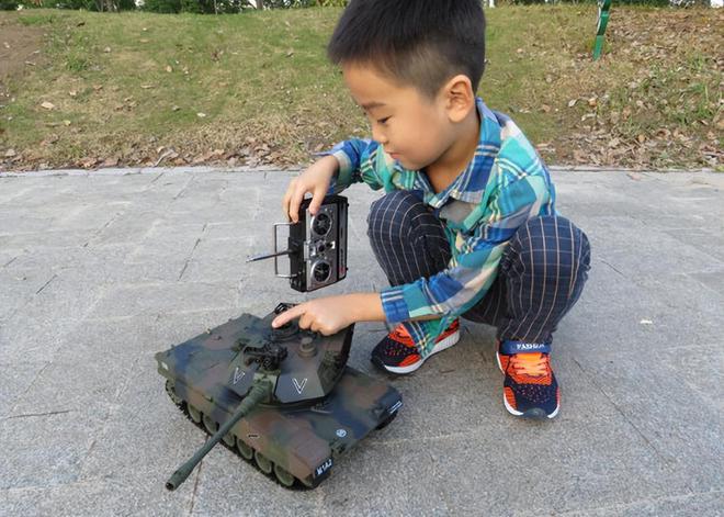 Con càng thông minh càng khó chăm và 3 đặc điểm luôn khiến bố mẹ đau đầu thực chất lại chứng tỏ IQ của trẻ cao-2