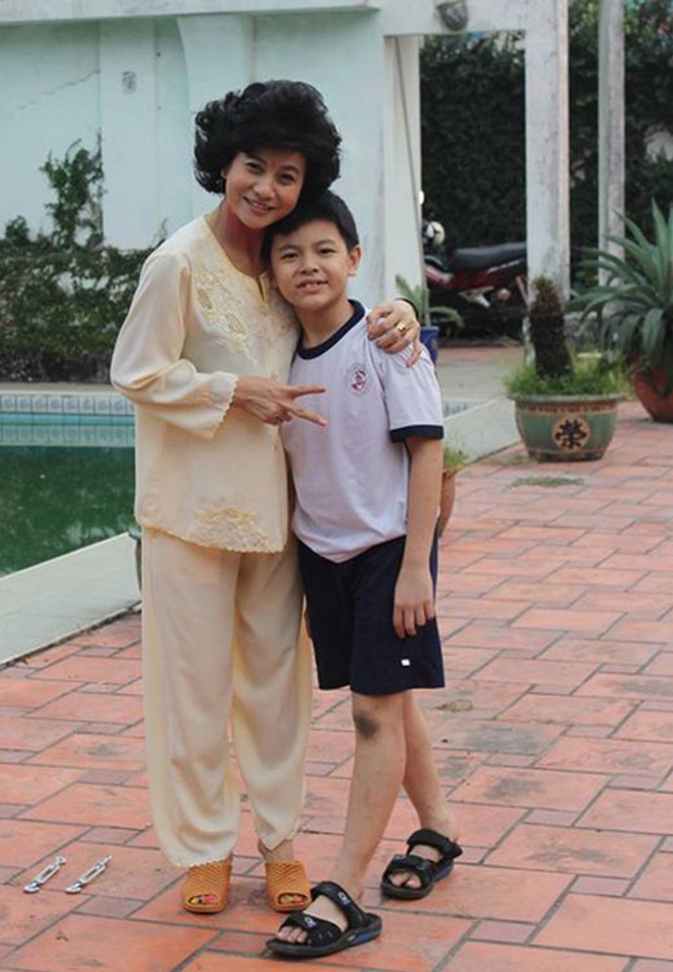 Con trai Cát Phượng: Đỗ thủ khoa trường quốc tế, gây bất ngờ với vẻ ngoài hiện tại-2