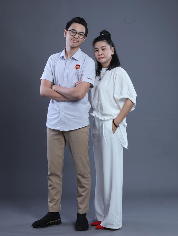 Con trai Cát Phượng: Đỗ thủ khoa trường quốc tế, gây bất ngờ với vẻ ngoài hiện tại-4