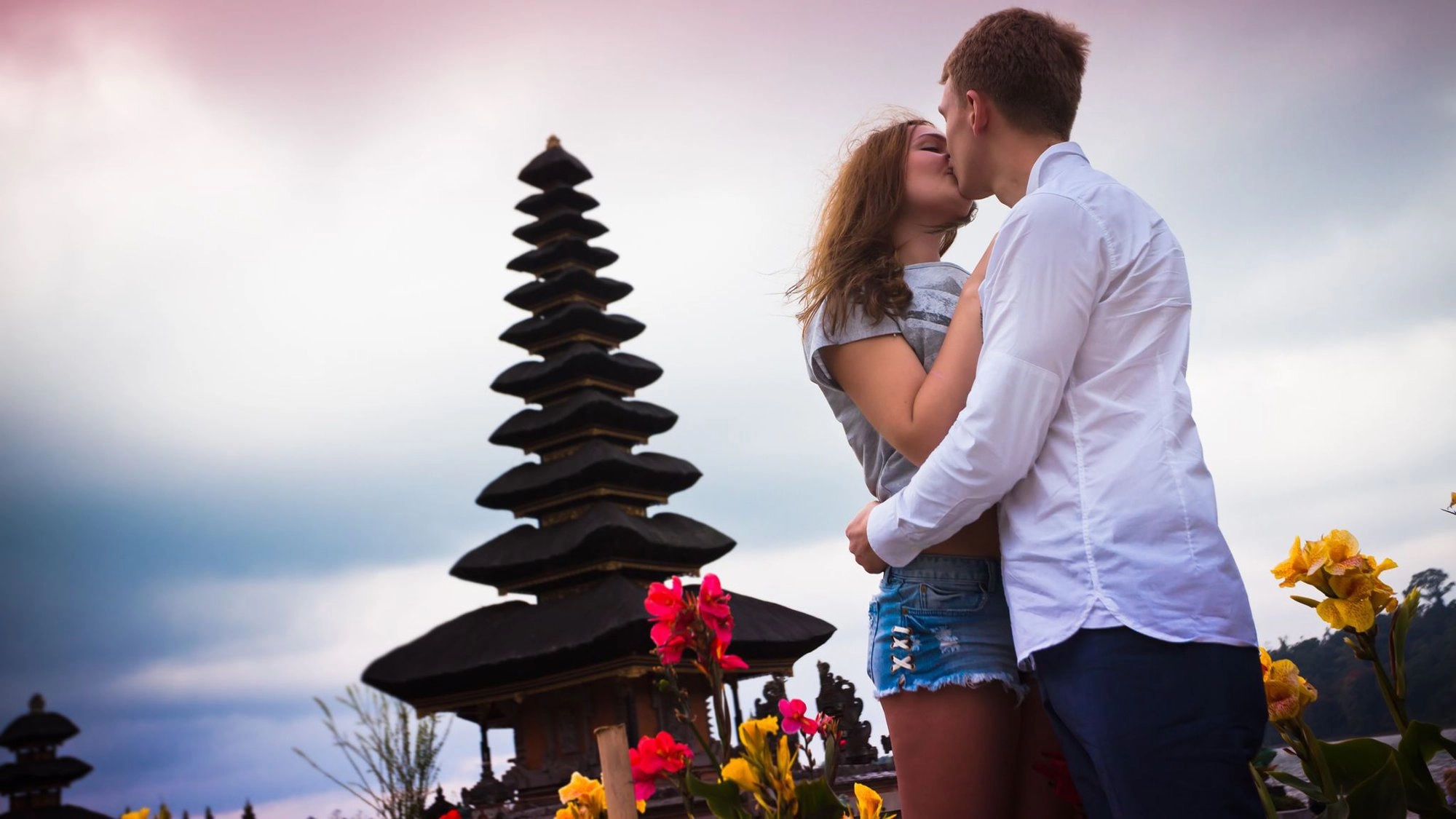 Indonesia ra luật mới về quan hệ ngoài hôn nhân, du khách cũng phải biết để tránh rắc rối-2