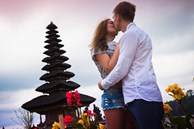Indonesia ra luật mới về quan hệ ngoài hôn nhân, du khách cũng phải biết để tránh rắc rối