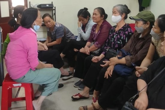 Gần 100 phụ nữ ở Hà Nội sập bẫy “tour tham quan 0 đồng”