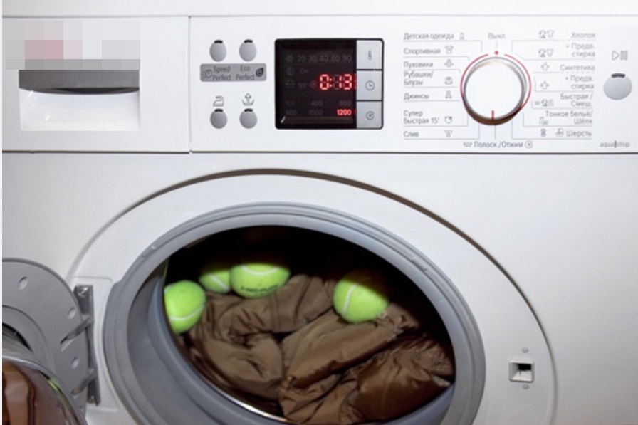 Ném vài quả bóng tennis vào máy giặt có công dụng tuyệt vời, thật tiếc nếu bạn không biết sớm-4
