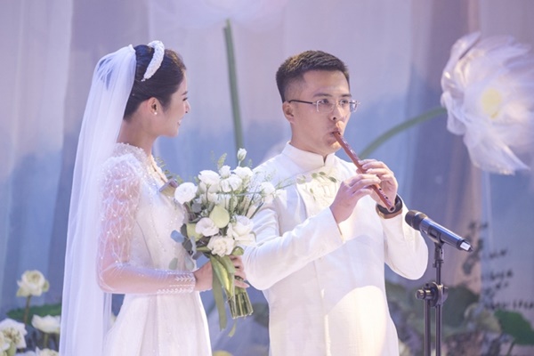 Hoa hậu Ngọc Hân nức nở khi nghe lời dặn dò của mẹ trong đám cưới-3