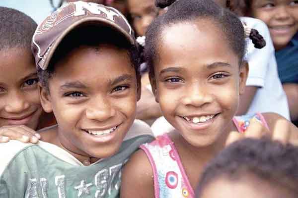 Ngôi làng trên biển ở Trung Quốc: Nhà cửa nổi lênh đênh, cuộc sống tiện nghi không thua trên đất liền-4