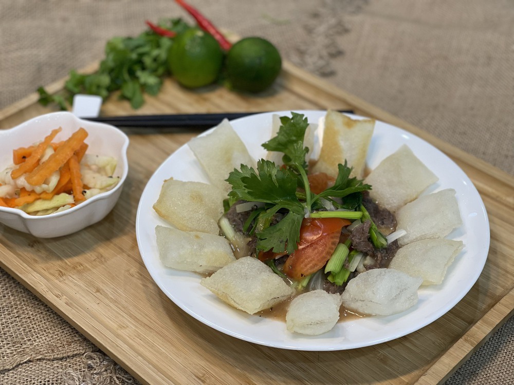 Cuối tuần trời lạnh, làm ngay món phở chiên phồng nóng hổi đãi cả nhà thôi!-4