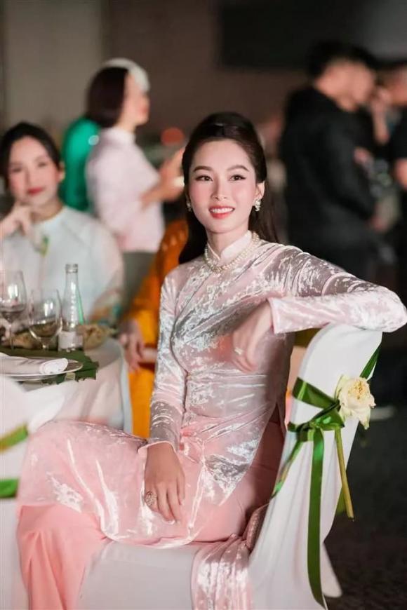 Hoa hậu Đặng Thu Thảo bị chụp lén, loạt ảnh qua camera thường liệu có là thần tiên tỉ tỉ?-6