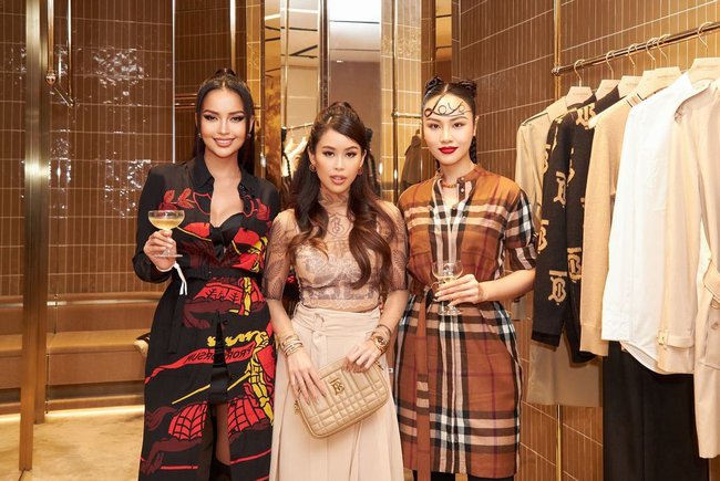 Nhan sắc ngày càng thăng hạng của Tiên Nguyễn, lấn át cả dàn sao đình đám-2