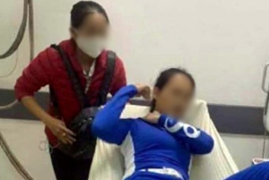 Nữ nhân viên bị khách chơi golf đánh: 'Tôi quá bất ngờ và hoảng loạn'