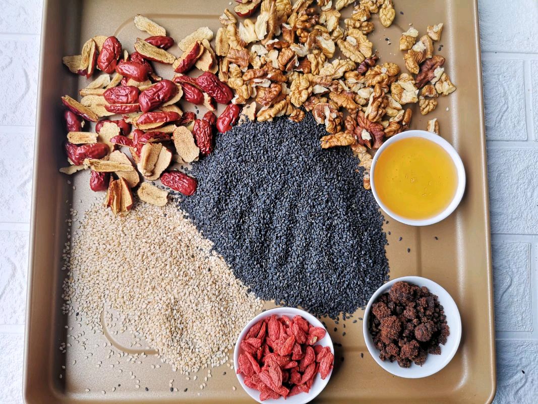 Khay bánh kẹo Tết thêm lành mạnh với kẹo táo đỏ tự làm ngon hết cỡ-1