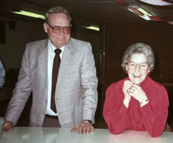 Đôi vợ chồng 100 tuổi kết hôn gần 80 năm qua đời cách nhau chưa đầy 24 giờ-3