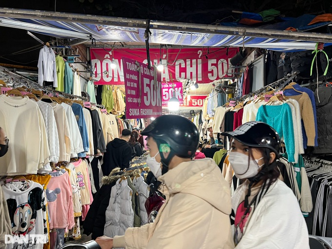 Tiểu thương chợ Nhà Xanh phân trần sau việc cô gái trẻ bị tát do mặc cả-4