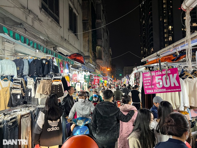 Tiểu thương chợ Nhà Xanh phân trần sau việc cô gái trẻ bị tát do mặc cả-5