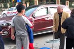 Bắc Ninh: Cụ ông cụt chân điều khiển ô tô gây tai nạn chưa được cấp bằng lái-3