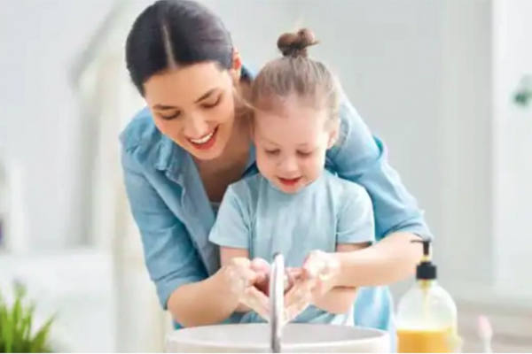 Mẹo đơn giản trị khô tay chân trong mùa đông hiệu quả-2