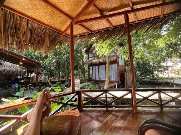 Villa miệt vườn cực khủng của Vân Trang sau khu sinh thái 50.000m2 khiến dân tình khen nức nở-7