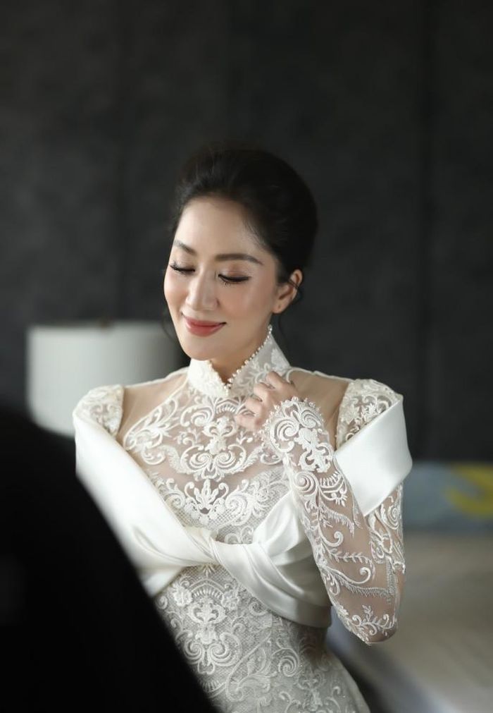 Phan Hiển mang tiền và 10 cây vàng hỏi cưới Khánh Thi-16