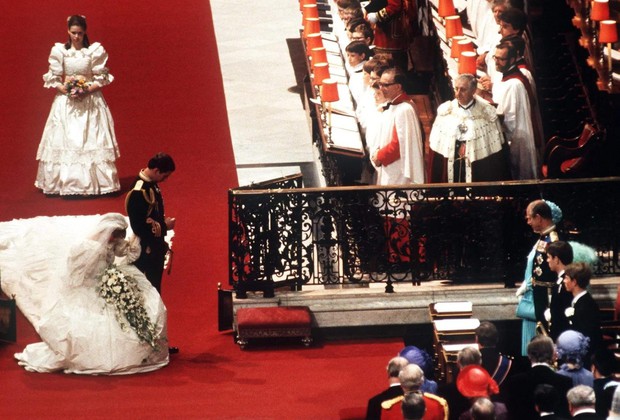Mối quan hệ giữa Nữ hoàng Elizabeth và Công nương Diana-4