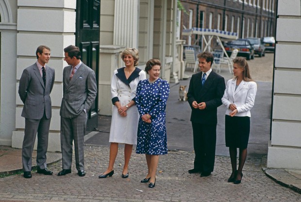 Mối quan hệ giữa Nữ hoàng Elizabeth và Công nương Diana-7