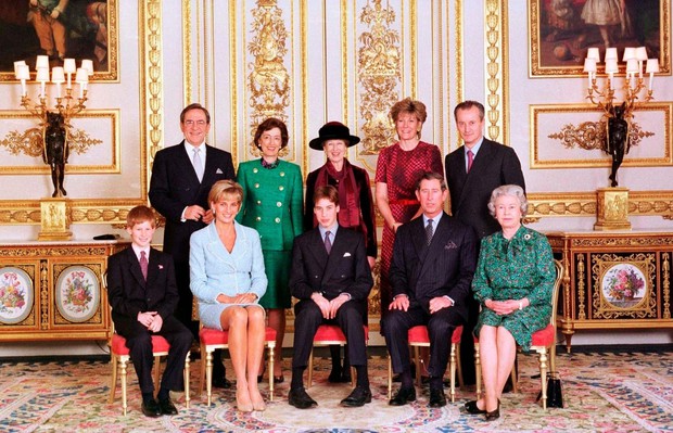Mối quan hệ giữa Nữ hoàng Elizabeth và Công nương Diana-10
