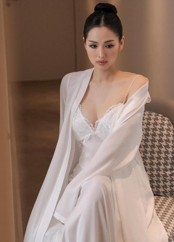 Tâm Tít phô vòng một căng đầy đến ngộp thở khi mặc đồ ngủ, khiến fan đứng ngồi không yên-1