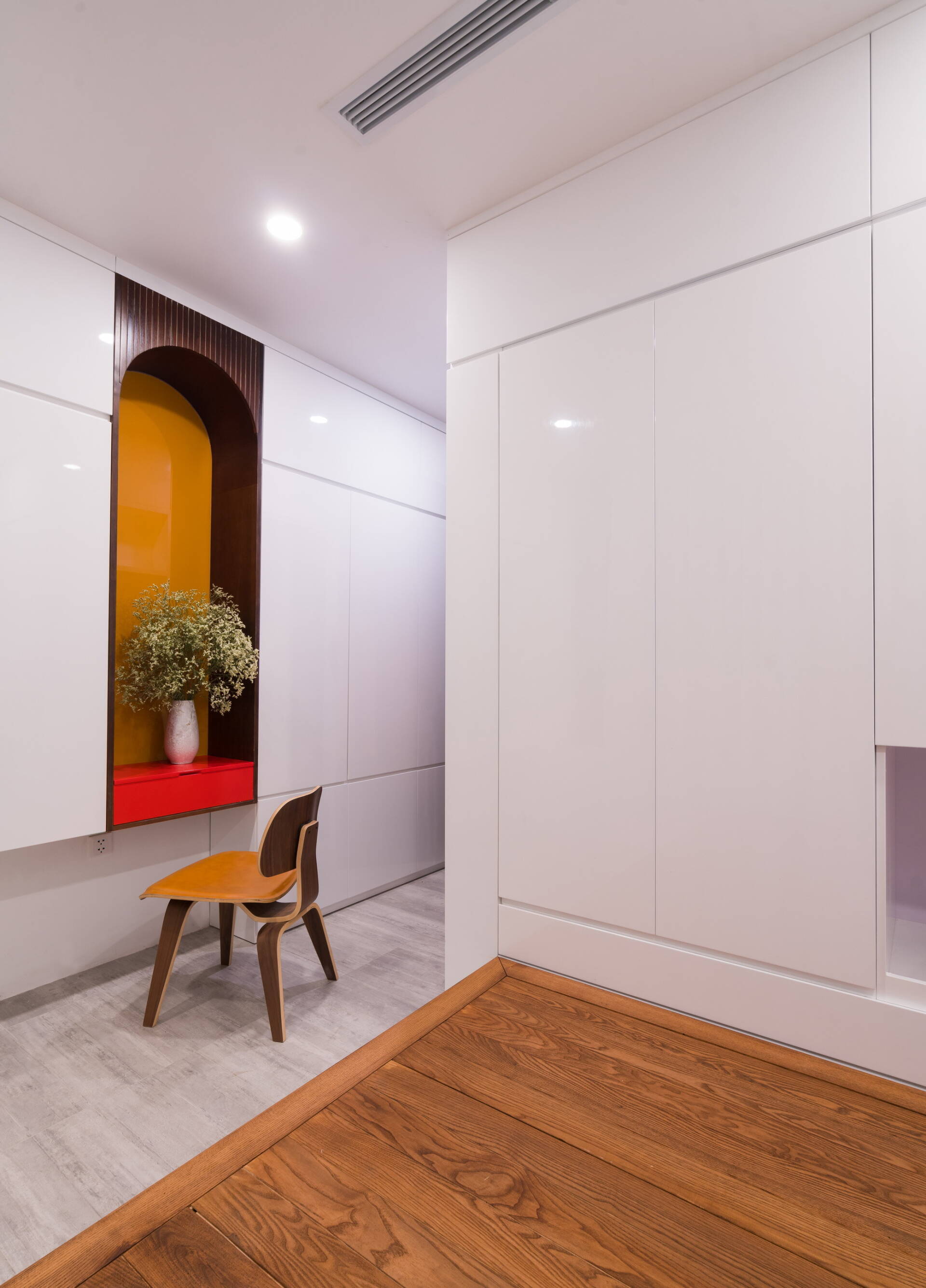 Biệt thự bề thế, chuẩn nhà giàu của gia đình hôn phu Hoa hậu Ngọc Hân tương đồng phong cách sống của ngôi nhà nàng hậu tự thiết kế-21