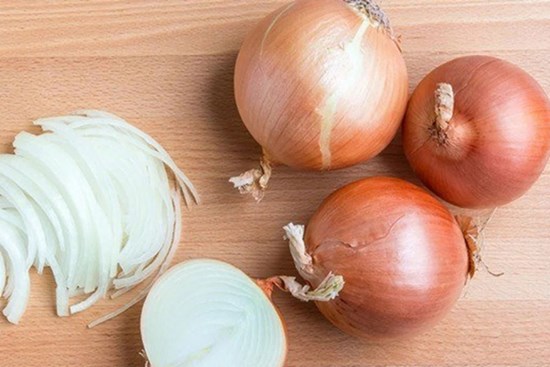 Đặt củ hành tây trong phòng ngủ: Giải quyết vấn đề nhiều nhà gặp phải, đặc biệt hữu ích trong mùa đông