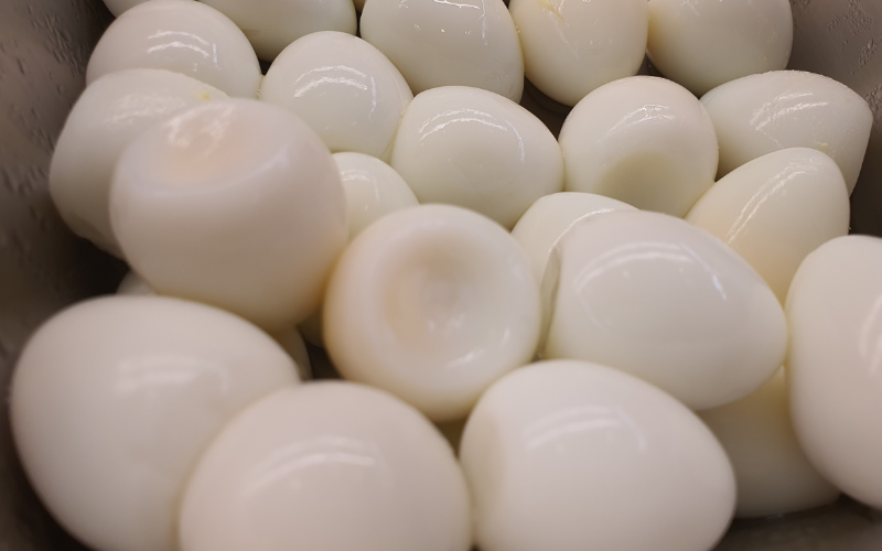 Trứng cút kho kiểu mới thơm ngon, đậm đà hao cơm phải biết!-2