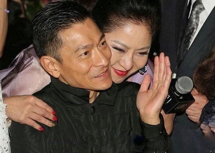 Đằng sau vụ cá cược giữa Lưu Đức Hoa và bà trùm showbiz Hong Kong-1