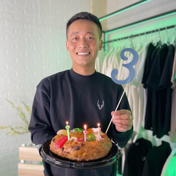 Ảnh cận loạt quà cực độc Quang Linh Vlog được tặng ngày sinh nhật-1