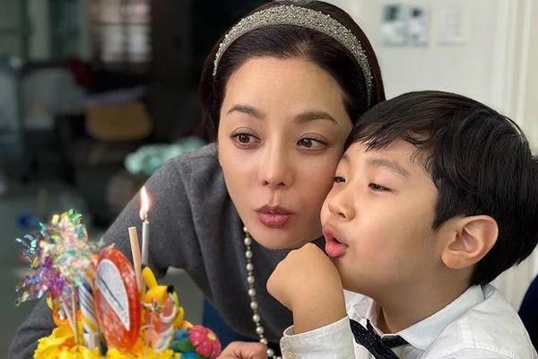 Chae Rim lộ nhan sắc xô lệch ở tuổi 44-3