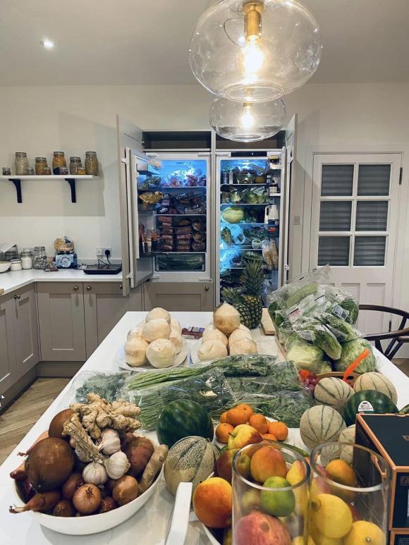 Biệt thự siêu sang của gia đình vợ Chi Bảo tại Anh-9