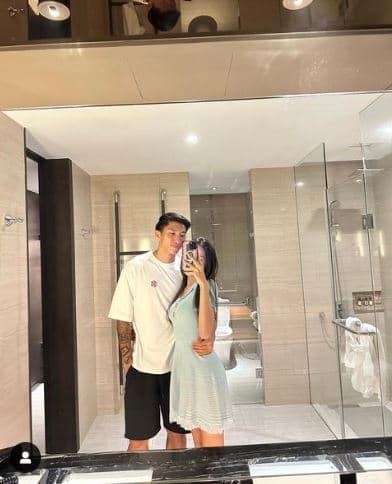 Doãn Hải My đón tuổi 21 ngọt ngào bên cầu thủ Đoàn Văn Hậu-2