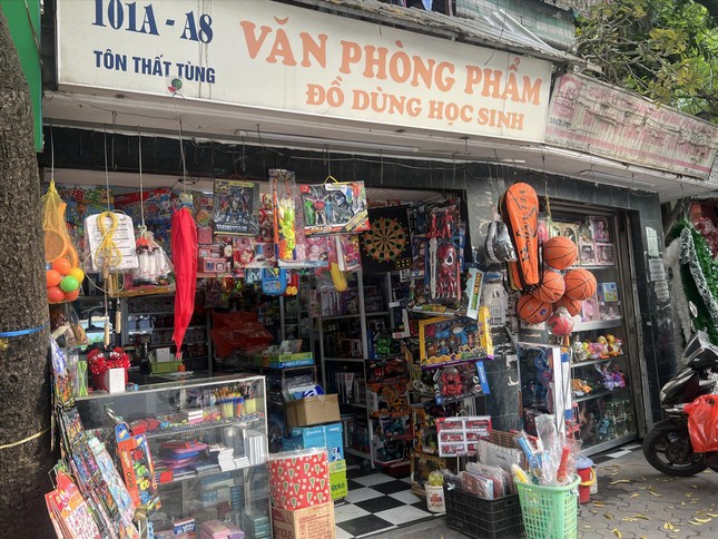 Đồ chơi độc hại tấn công học sinh-1