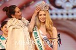 Vẻ đẹp tựa công chúa của Hoa hậu Quốc tế 2022-11