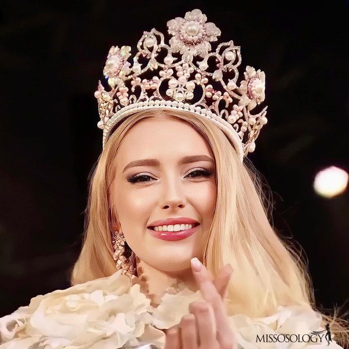 Vẻ đẹp tựa công chúa của Hoa hậu Quốc tế 2022-1