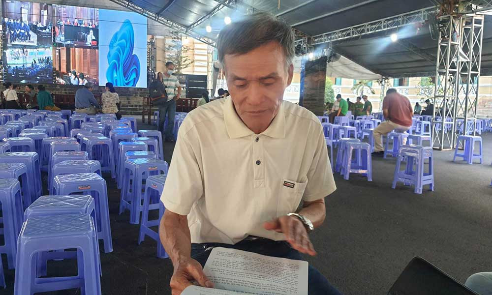 Người cha thay con trai đã mất tới đòi tiền Công ty Alibaba-1