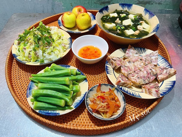 Chiều chồng hết nấc, vợ khoe loạt mâm cơm đậm hương vị miền Trung, nhìn là thấy nhớ quê nhớ Tết-19